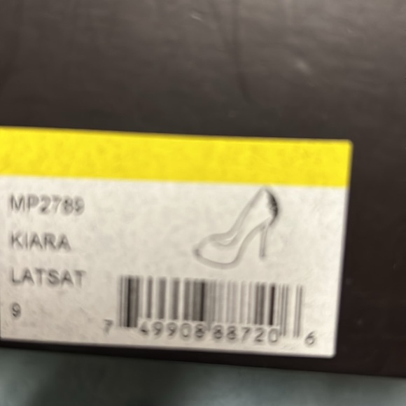 Badgley Mischa heels . Size 9 - Picture 5 of 9